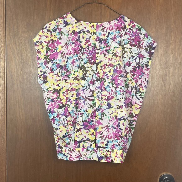 Cabi Multicolored Woman’s Eden Floral Draped Wrap Blouse Size Medium - Picture 7 of 7